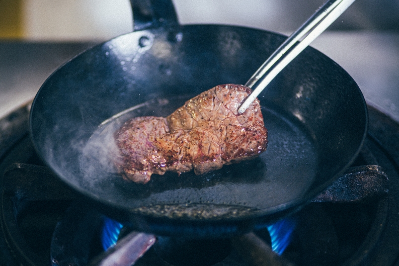 【ディナーバイキング☆年末感謝祭！冬の浜松ごちそうフェア】お食事グレードUPと温泉を満喫！《朝夕付》