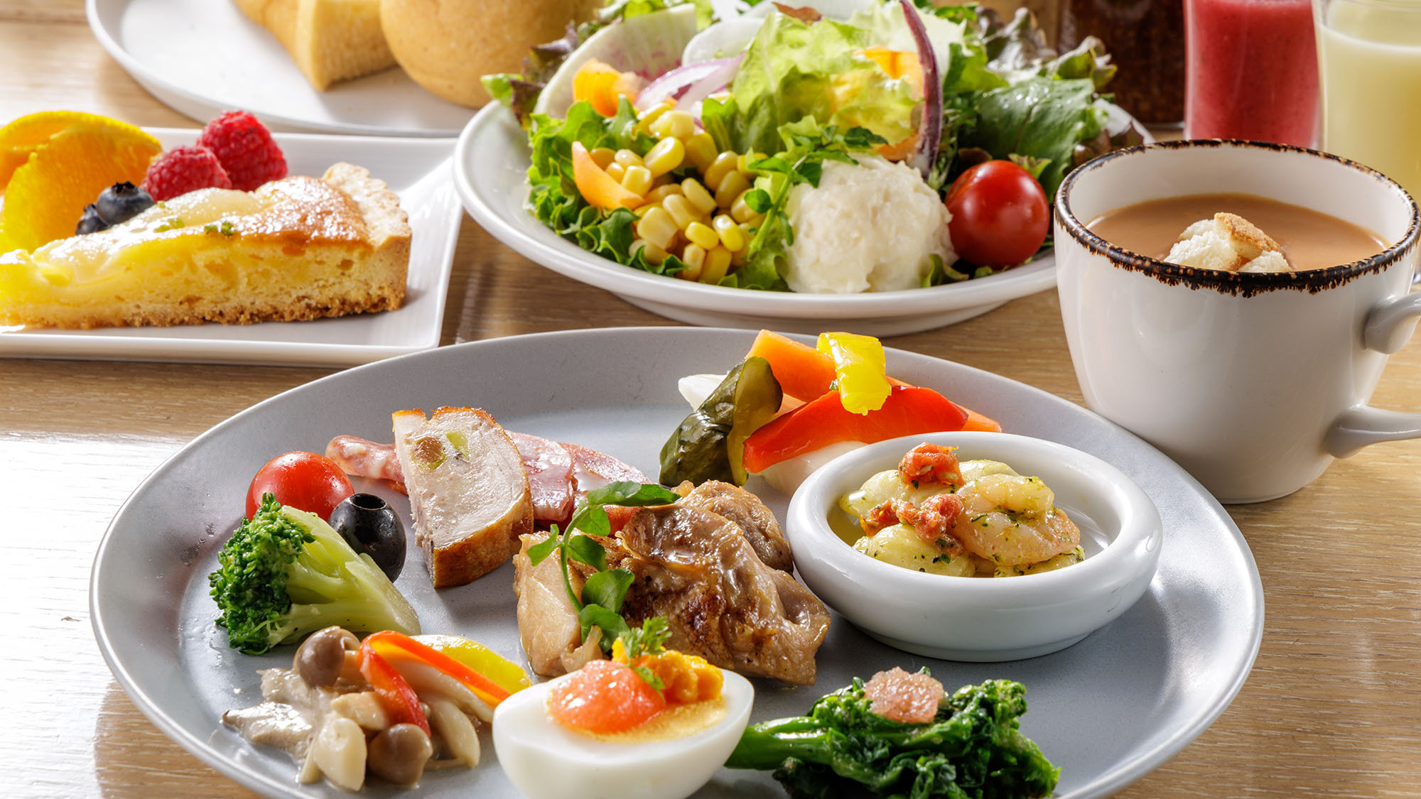 【朝食ビュッフェ】メインからデザート、ドリンクまでバランス良く選べる充実のラインナップが朝の活力に。