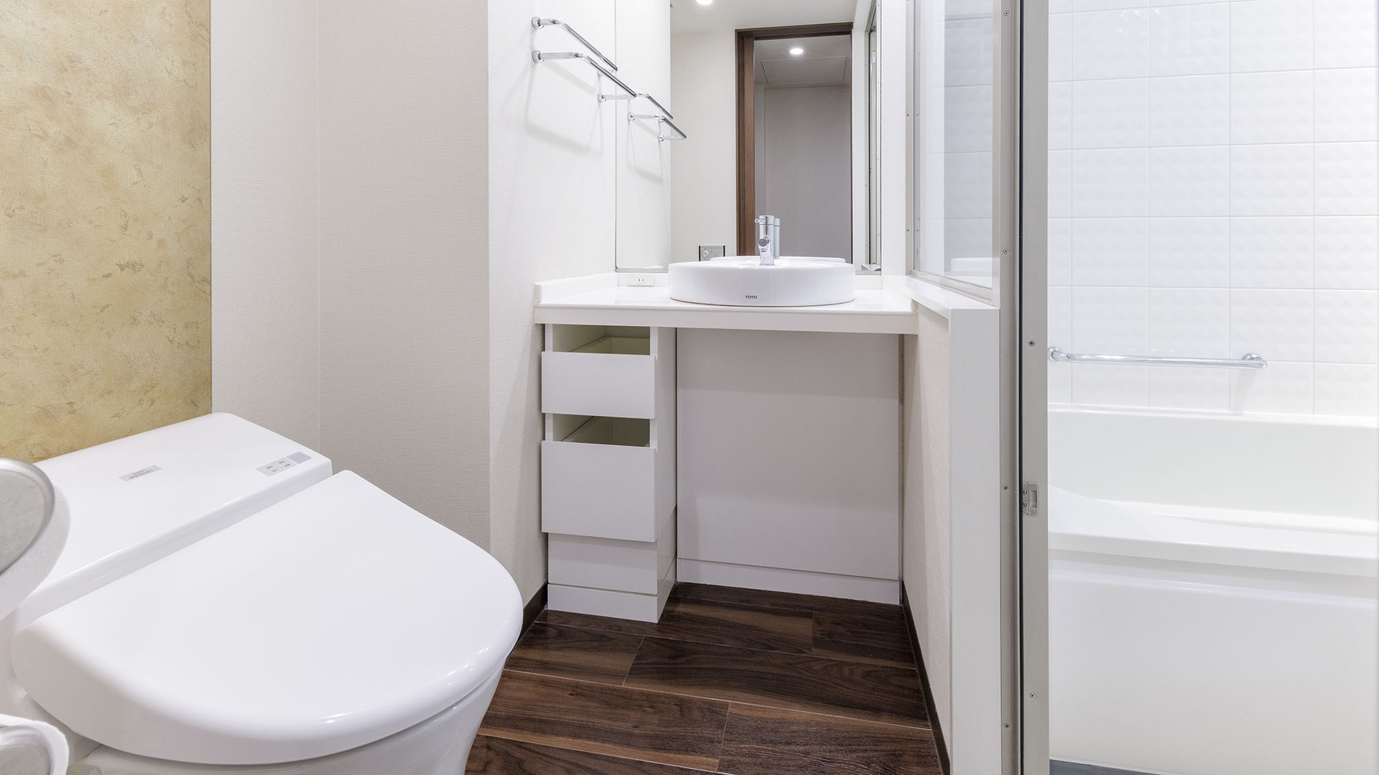 TWIN/ツイン 24㎡ (ベッド幅:115cm×195cm 2台)