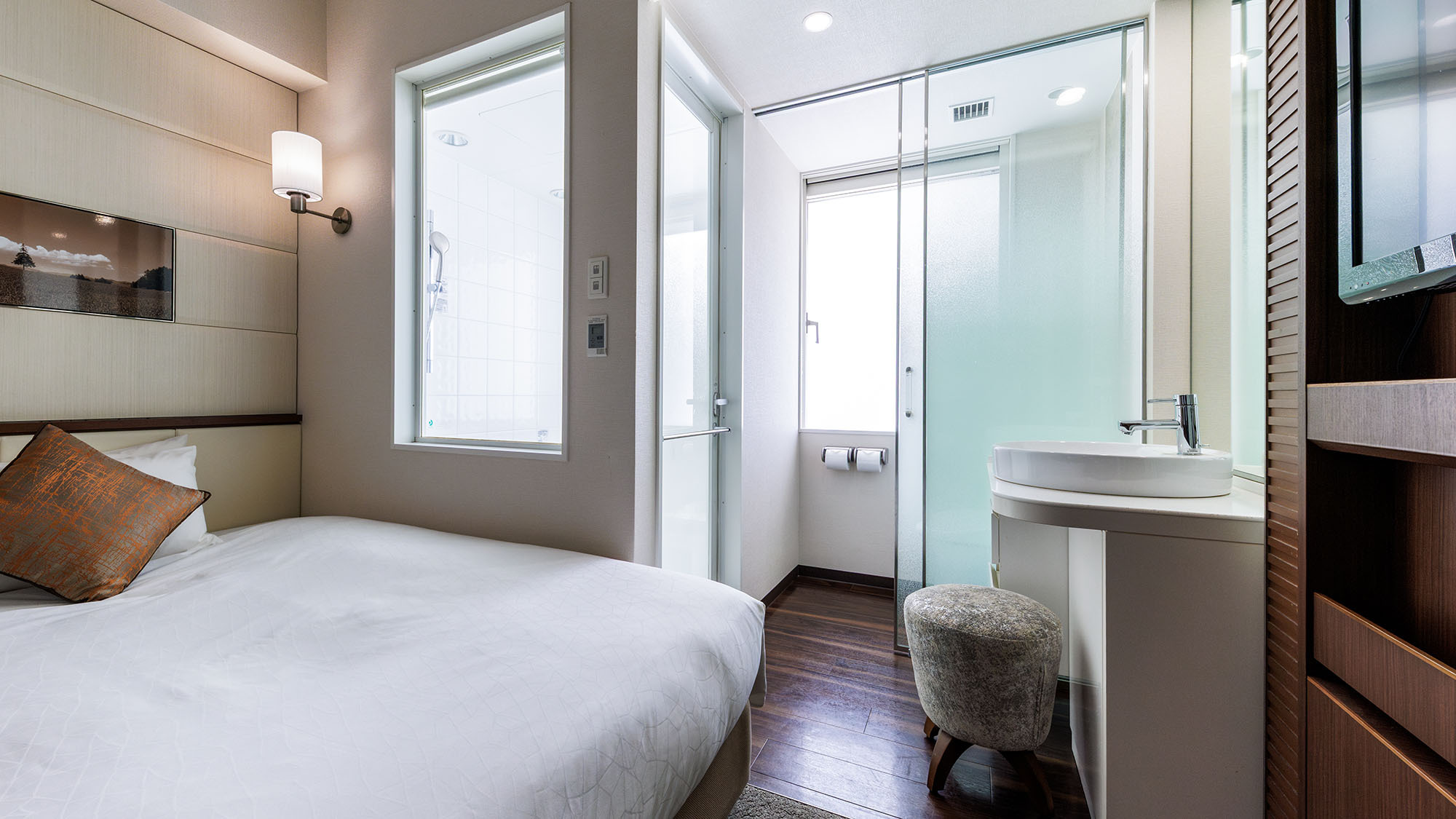 COMPACT DOUBLE/コンパクトダブル 15.4㎡（ベッド幅：140cm×195cm 1台）