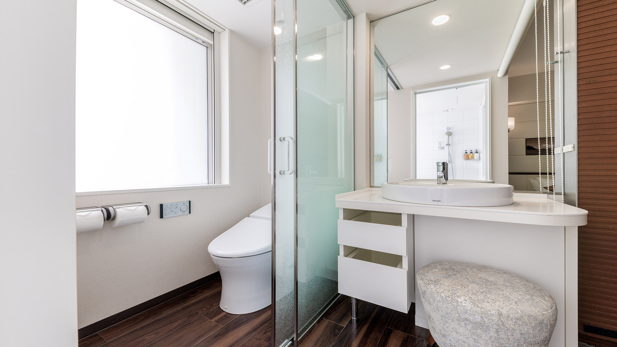 COMPACT DOUBLE/コンパクトダブル 15.4㎡（ベッド幅：140cm×195cm 1台）