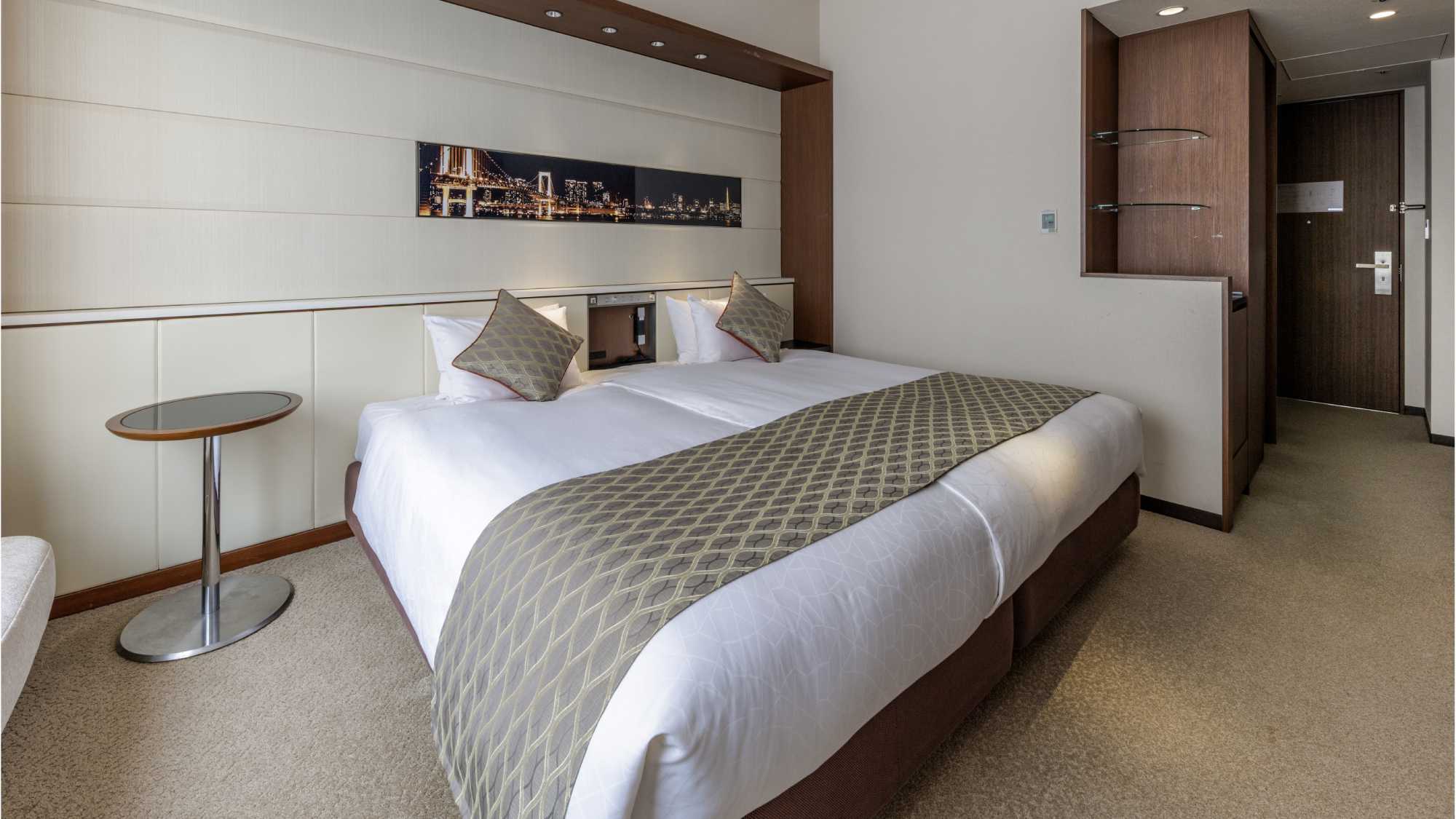 HOLLYWOOD TWIN/ハリウッドツイン24㎡ ベッド幅115cm×195cm 2台