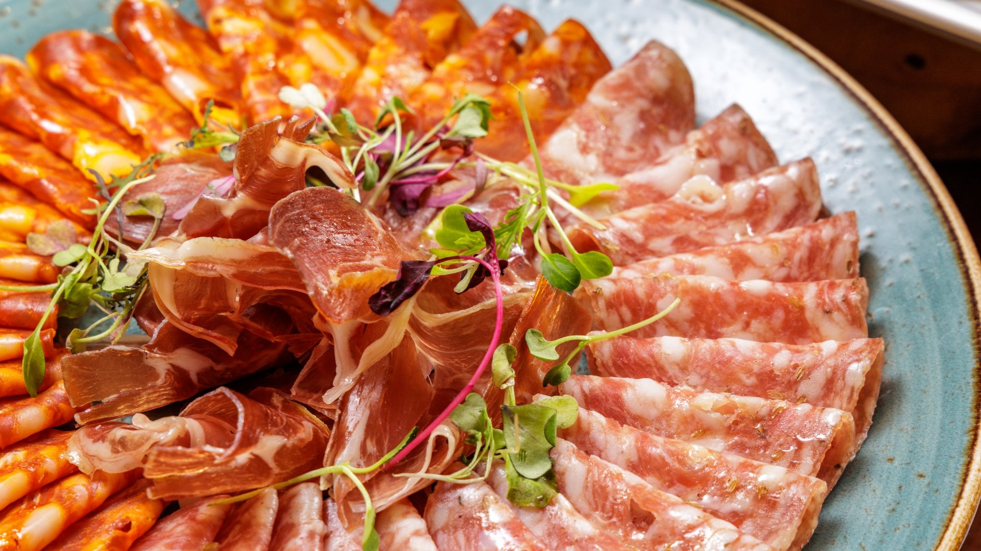 【朝食ビュッフェ】所せましと並ぶ豊富な料理を心ゆくまでお楽しみください。