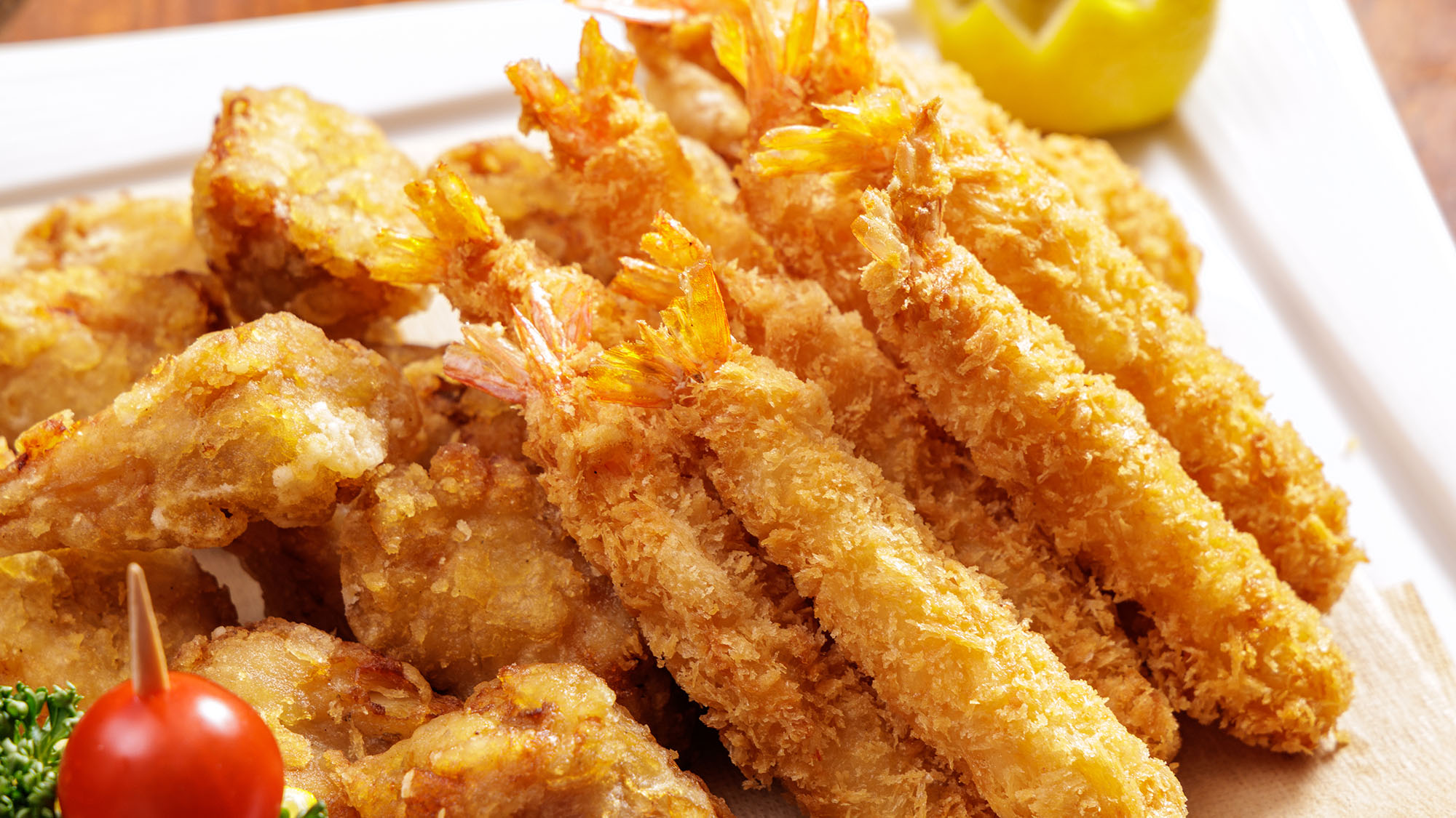 【朝食ビュッフェ】所せましと並ぶ豊富な料理を心ゆくまでお楽しみください。
