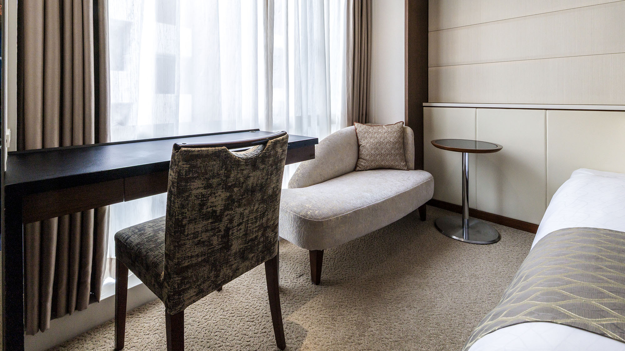 HOLLYWOOD TWIN/ハリウッドツイン24㎡　ベッド幅115cm&times;195cm　2台