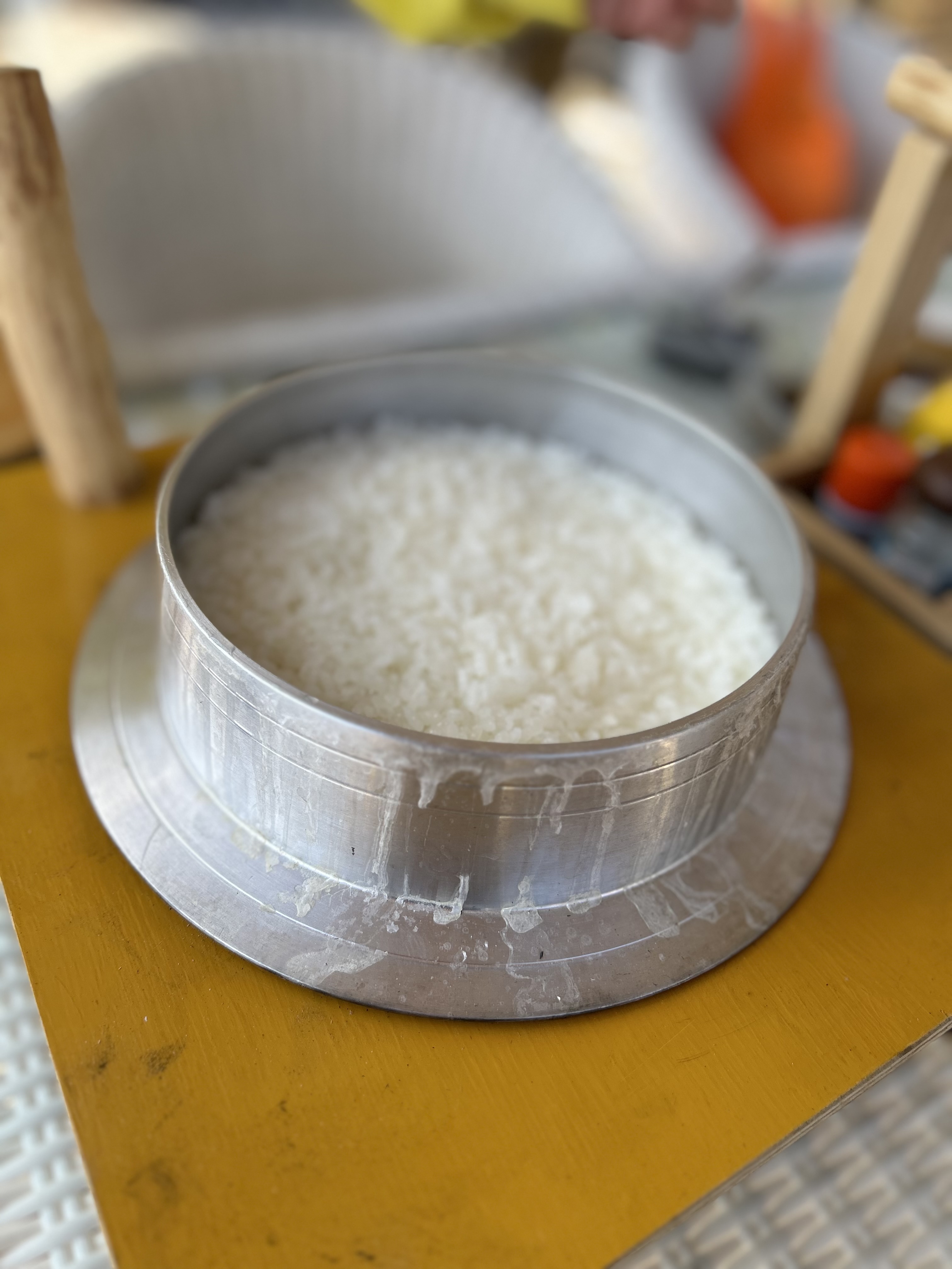 「もりのこうえん」名物羽釜飯