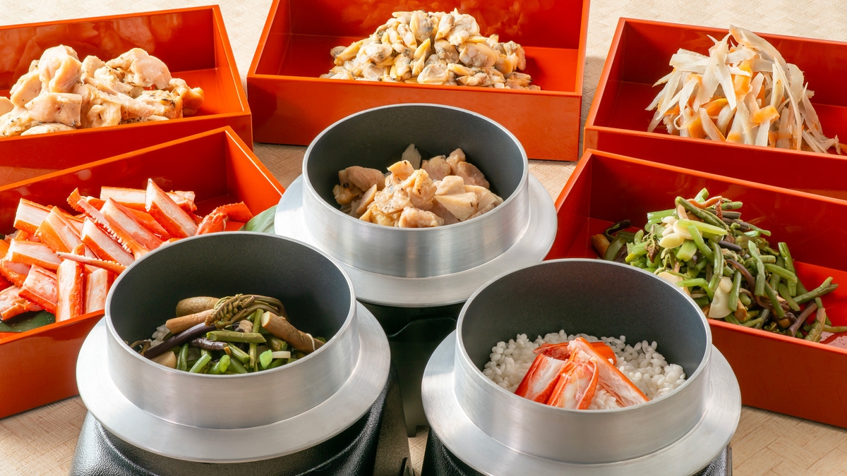 【かに＆牛ステーキ＆白金豚陶板焼き・オリジナル釜めしフェア】会場おまかせバイキング◇湯めぐり満喫