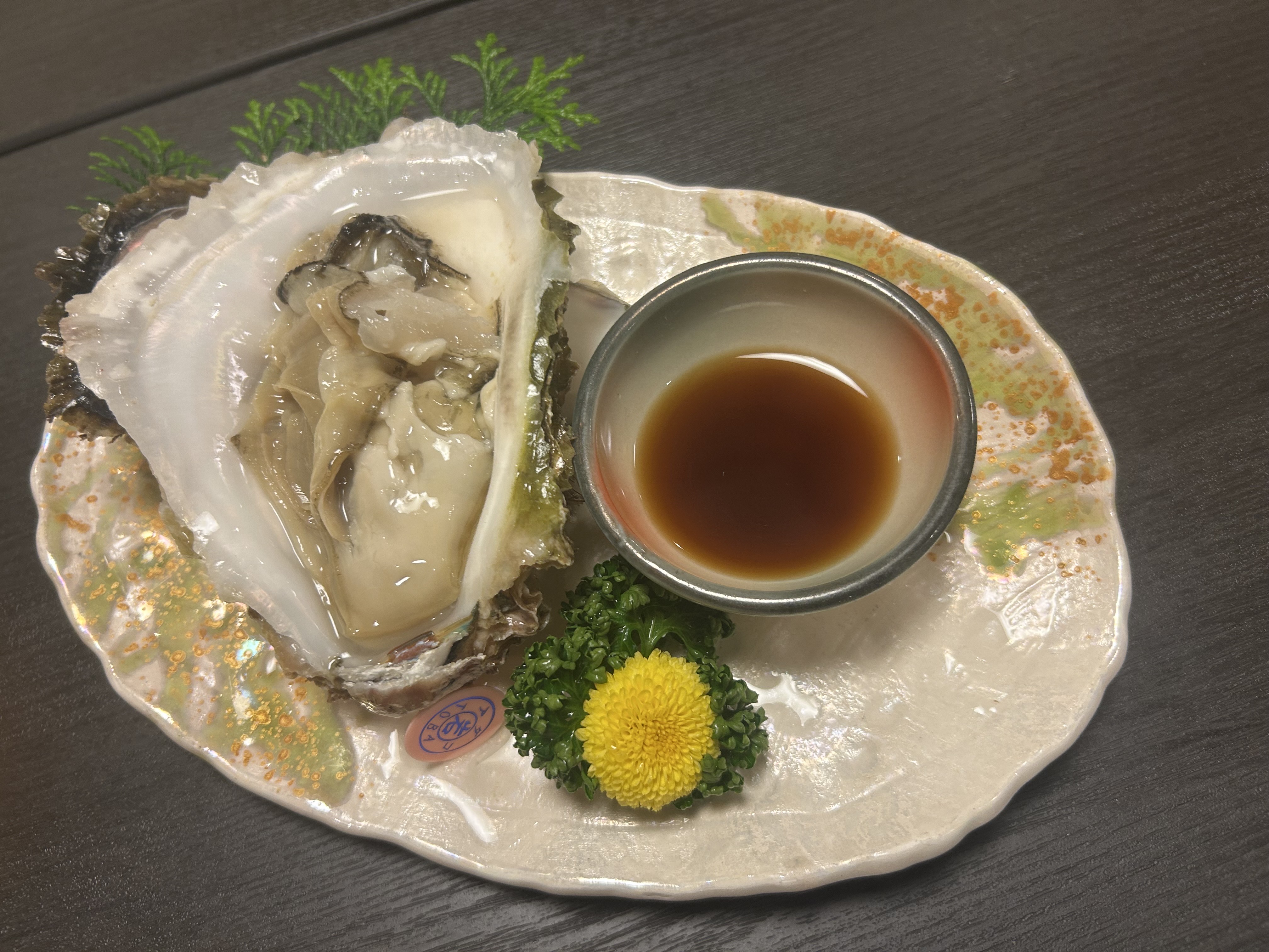 夏の岩牡蠣　期間限定事前予約が必要です。