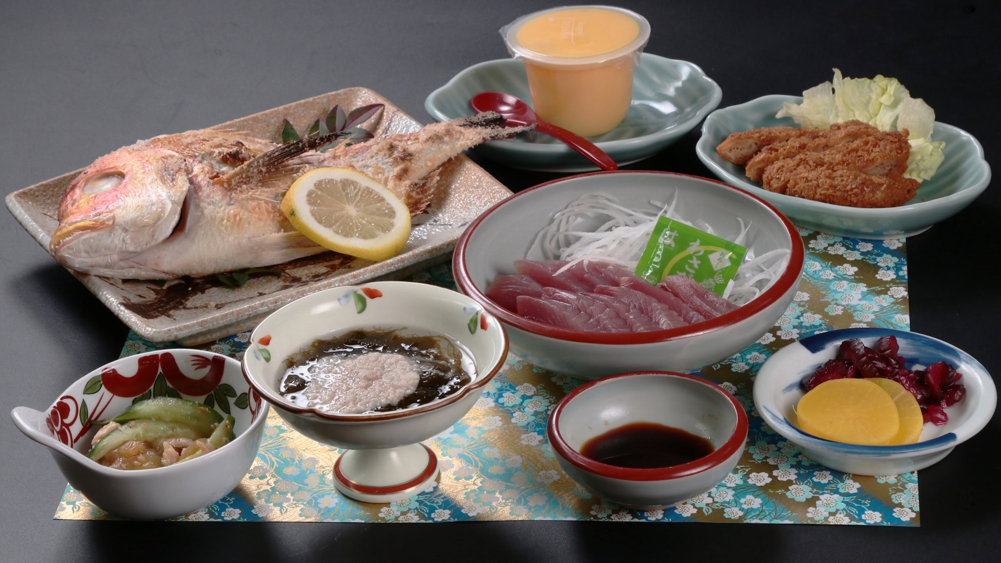 【中井荘定番】地産地消の食材を使った手作り海の幸料理を味わう！-２食付-