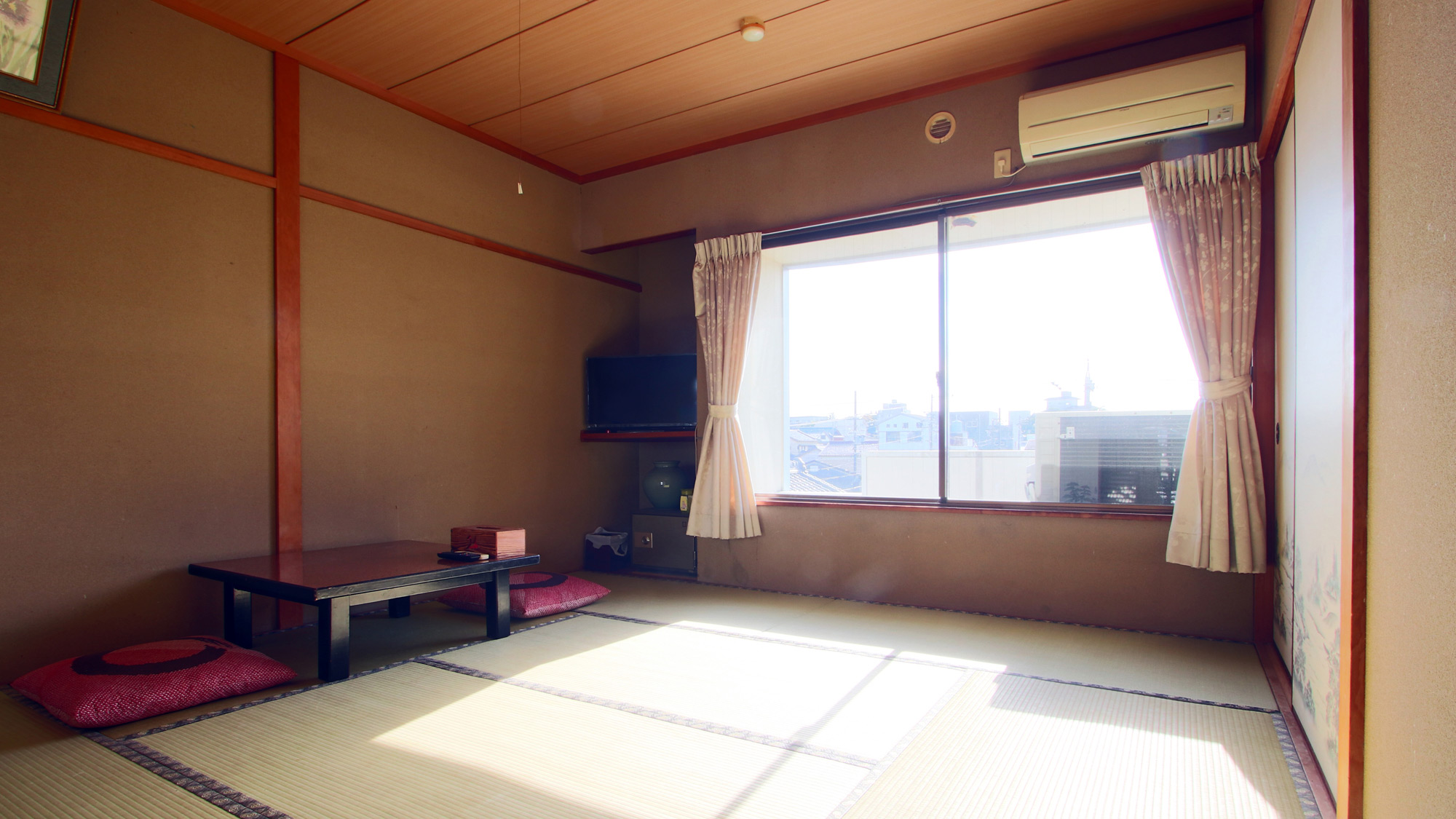 客室_和室8畳トイレ付のお部屋一例*