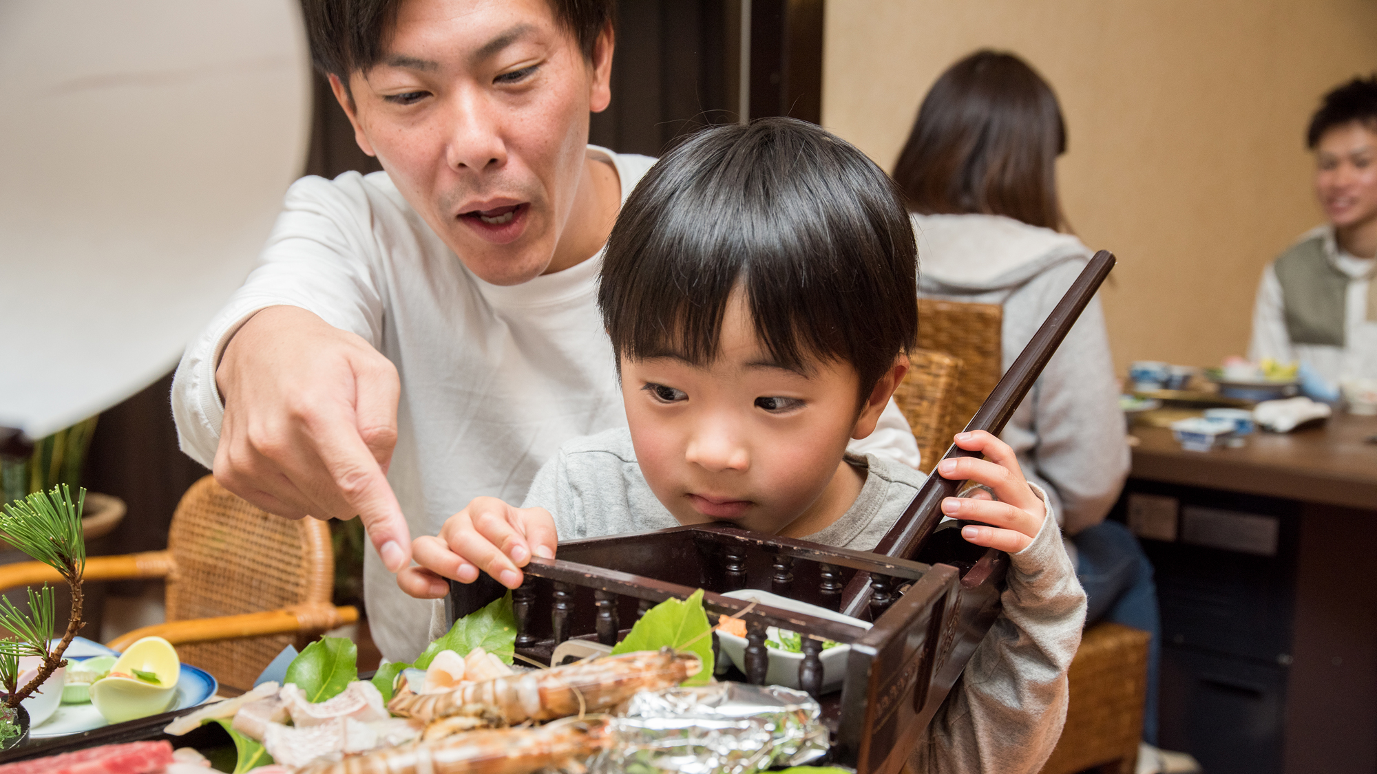 *【夕食風景】海のお宝がスペイン船でやってくる！当館名物♪海賊船BBQ