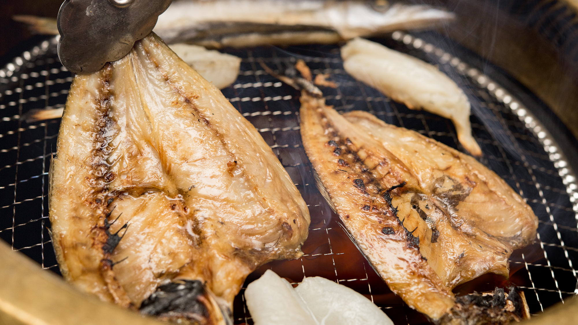 *【朝食一例】焼きたての焼き魚でご飯がすすむ！