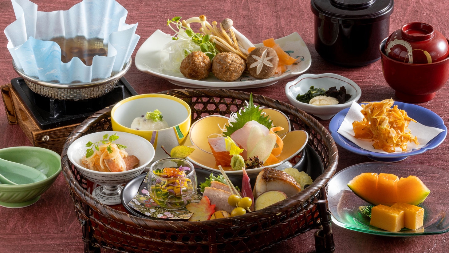 【温泉SALE】ポイント10倍＜夕食は日本料理＞日本海の幸や新潟の旬を味わう四季のあてま会席プラン