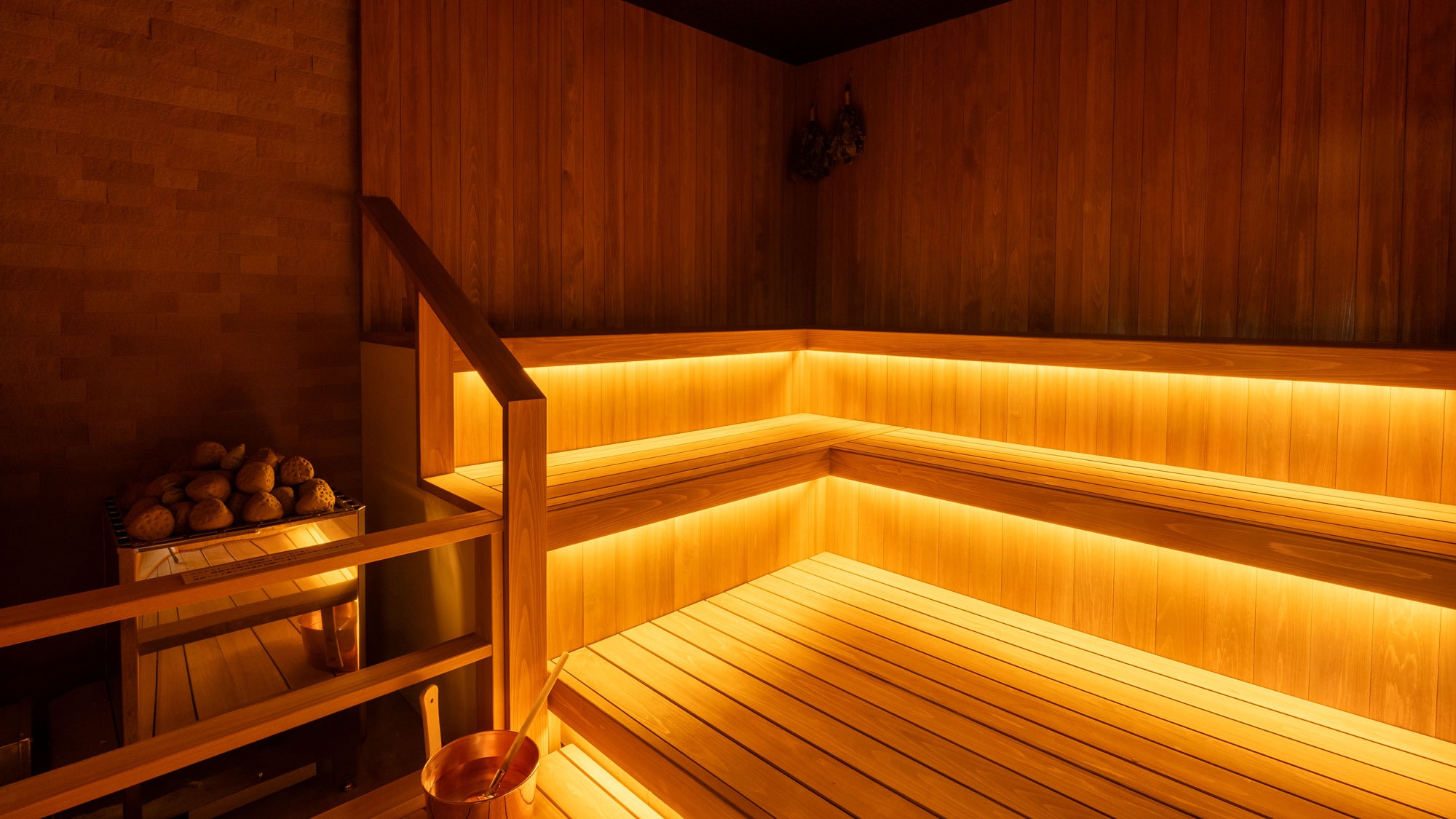 ＜2026年4月〜＞【ペット可／大型犬OK】室数限定・夕朝お部屋食 〜選べる3種のコテージ〜