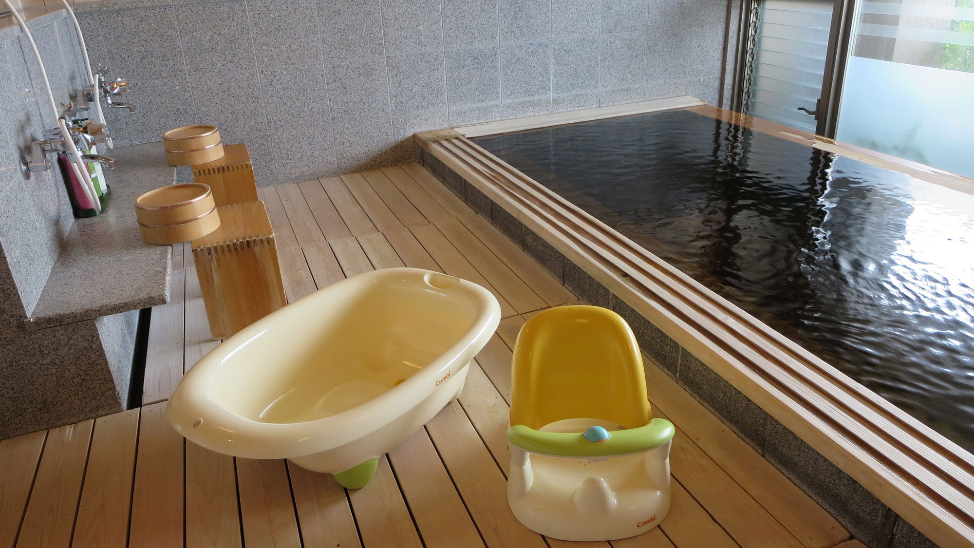 【あてま温泉】全ての大浴場に、ベビーバス・ベビーチェアをご用意！