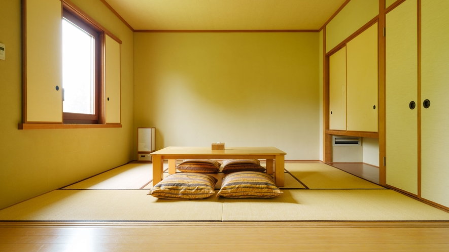 【ファミリールーム/本館】2ベット+6畳和室の和洋室 ■53㎡ 最大5名
