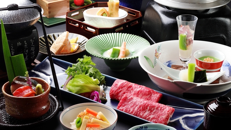 【基本プラン】マウンテンリゾートが魅せる本物の四季の美しさ！季節替わりの四季彩会席！個室確約