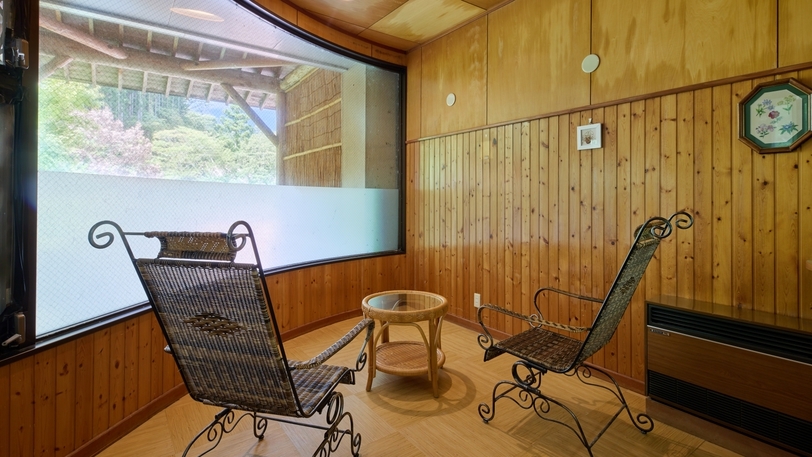 【お一人様にエステ90分付】女性へのプレゼントにぴったり♪心と身体を整えるリトリート