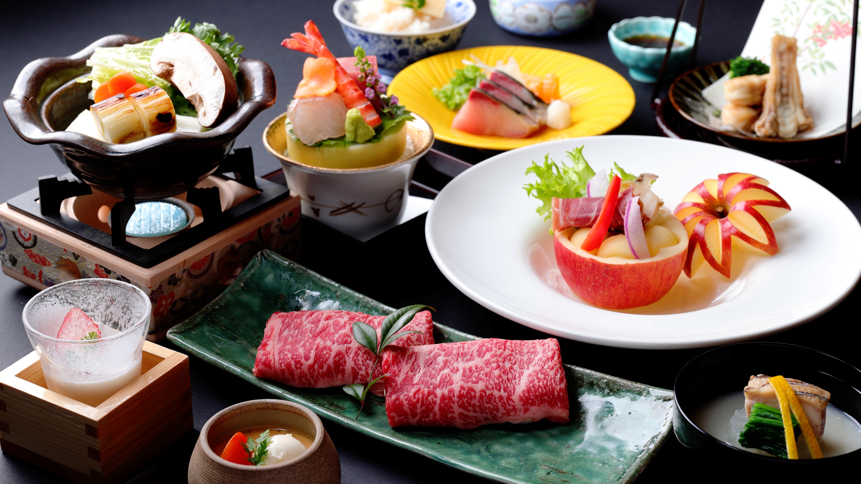 季節の旬を迎えた地元食材を中心に、一品一品、手作りにこだわったお料理