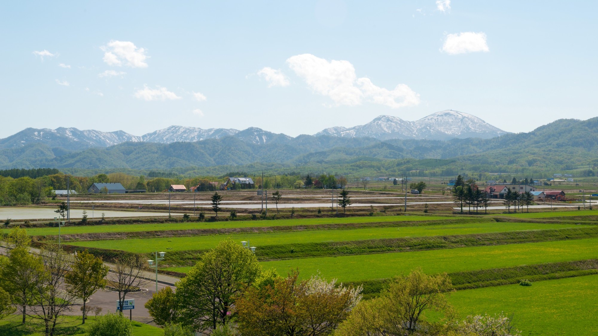 *【田園風景】広大な自然が迎える、心落ち着く癒しの風景。
