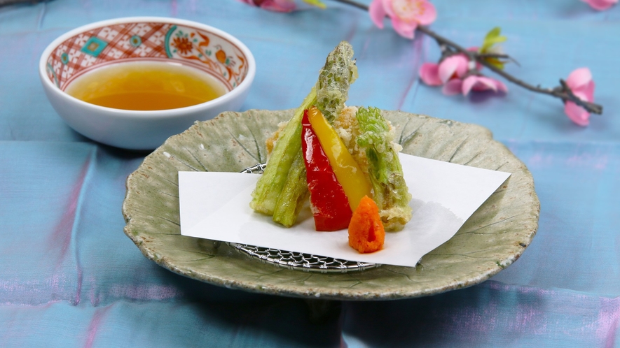 季節懐石“凛風”　野菜おかき揚げ　