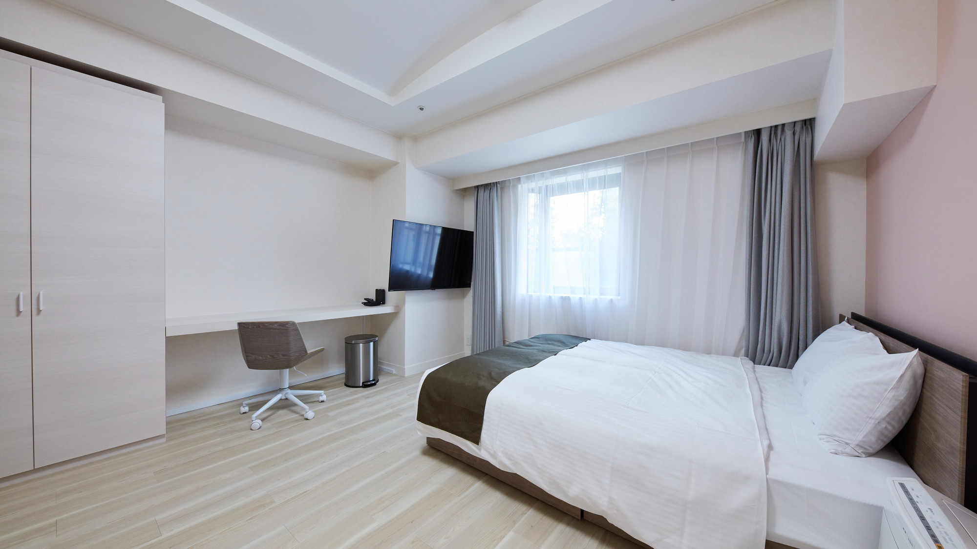 コンフォートダブルプラス（24.5㎡・ベッド幅140cm・キッチン、洗濯機付き）