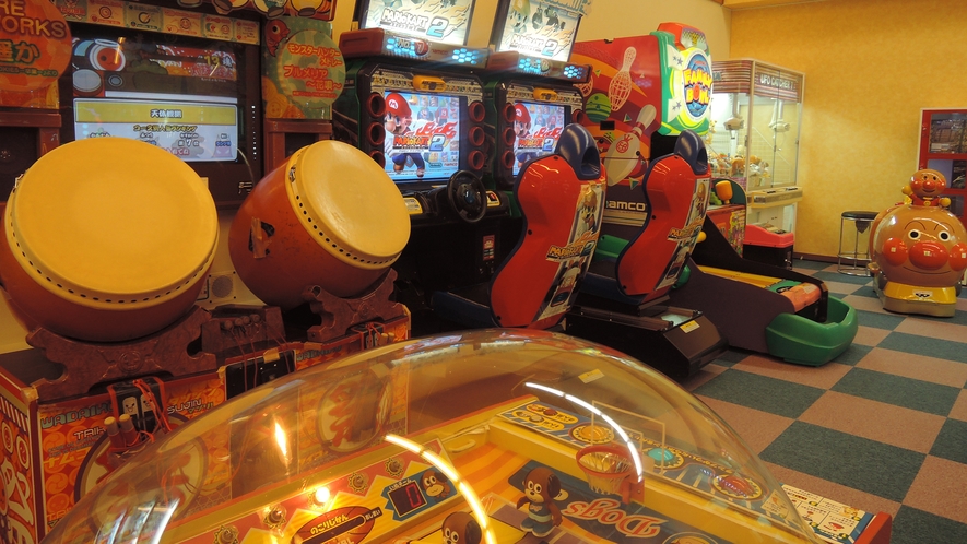 *館内一例：ゲームセンター