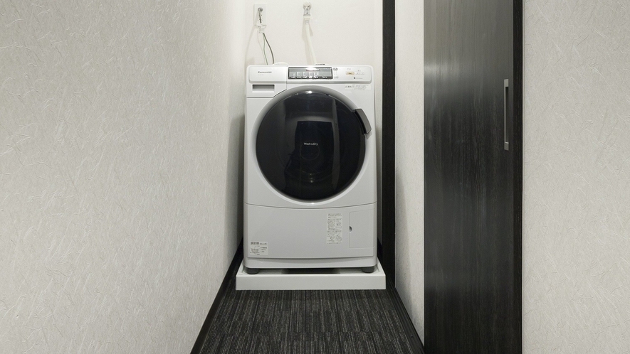 ◆長期滞在をサポートする洗濯乾燥機を完備（コンフォート・スーペリアタイプを除く）