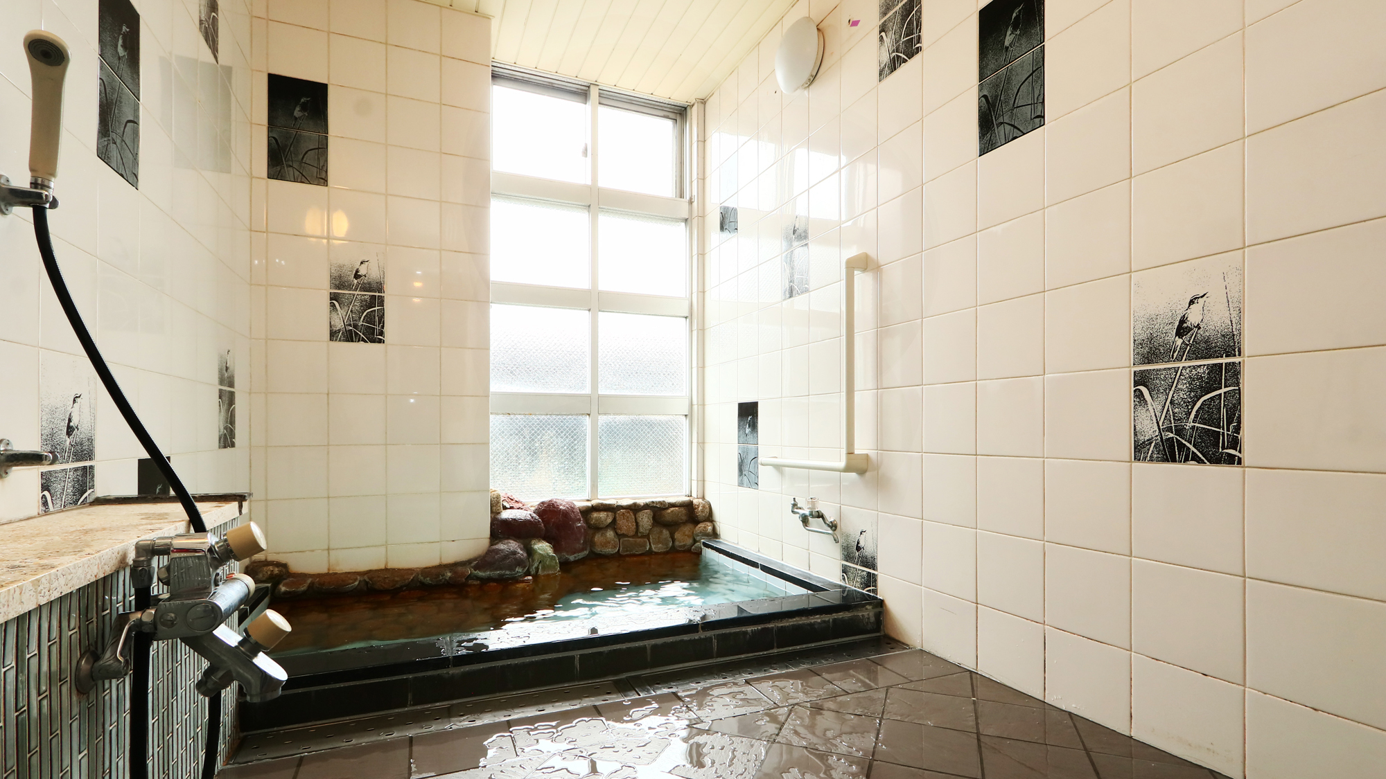 ＜お風呂＞人工温泉で冷え性や腰痛にも効果あり！