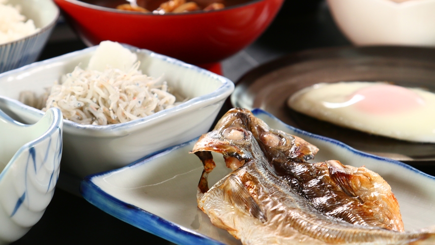 【お食事】朝食一例･アジの干物