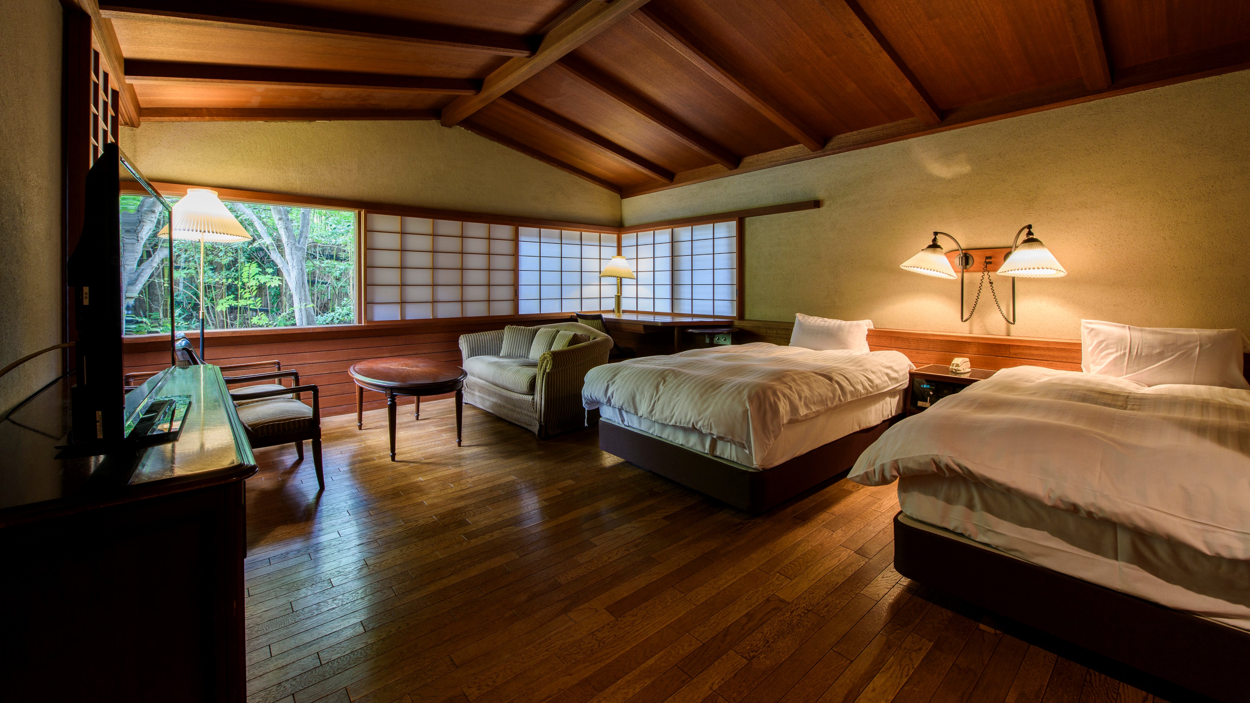 特別室２０２号室　緑水亭