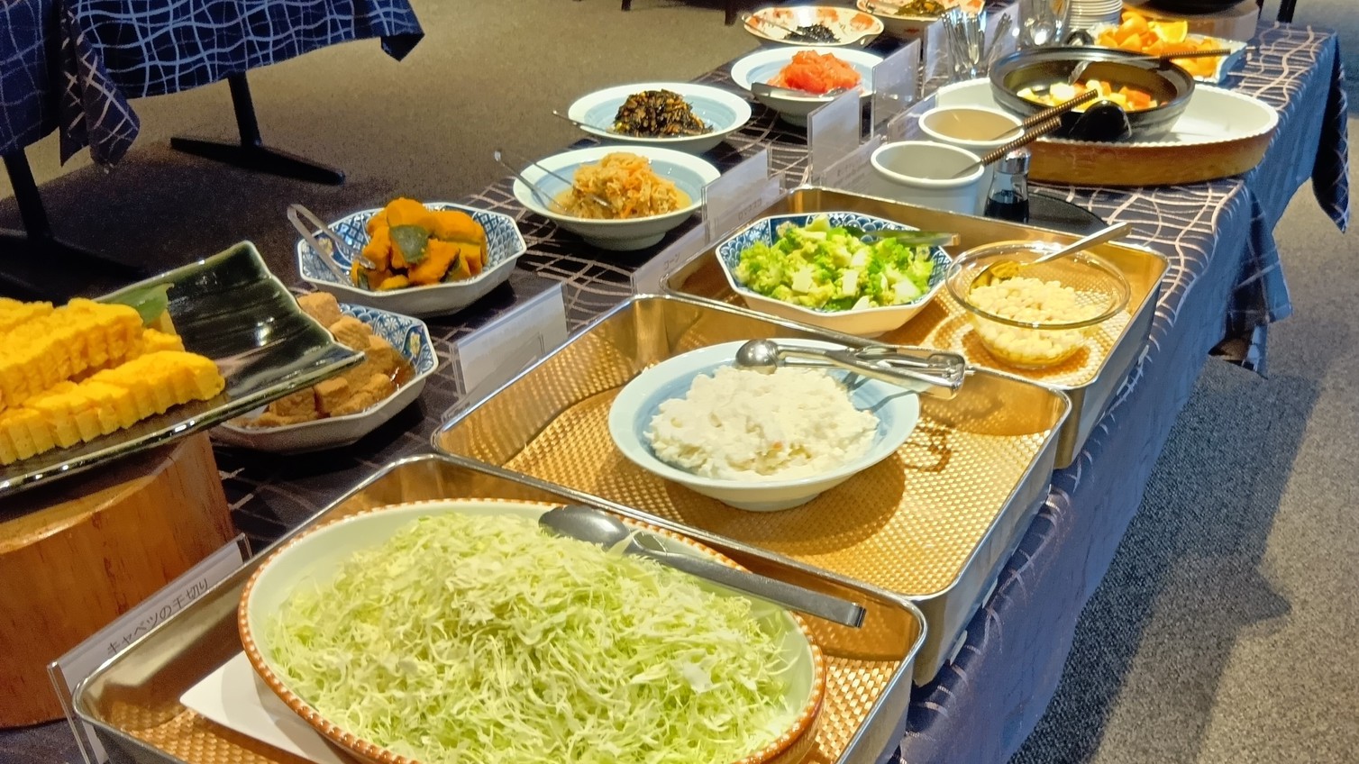 朝食バイキング一例