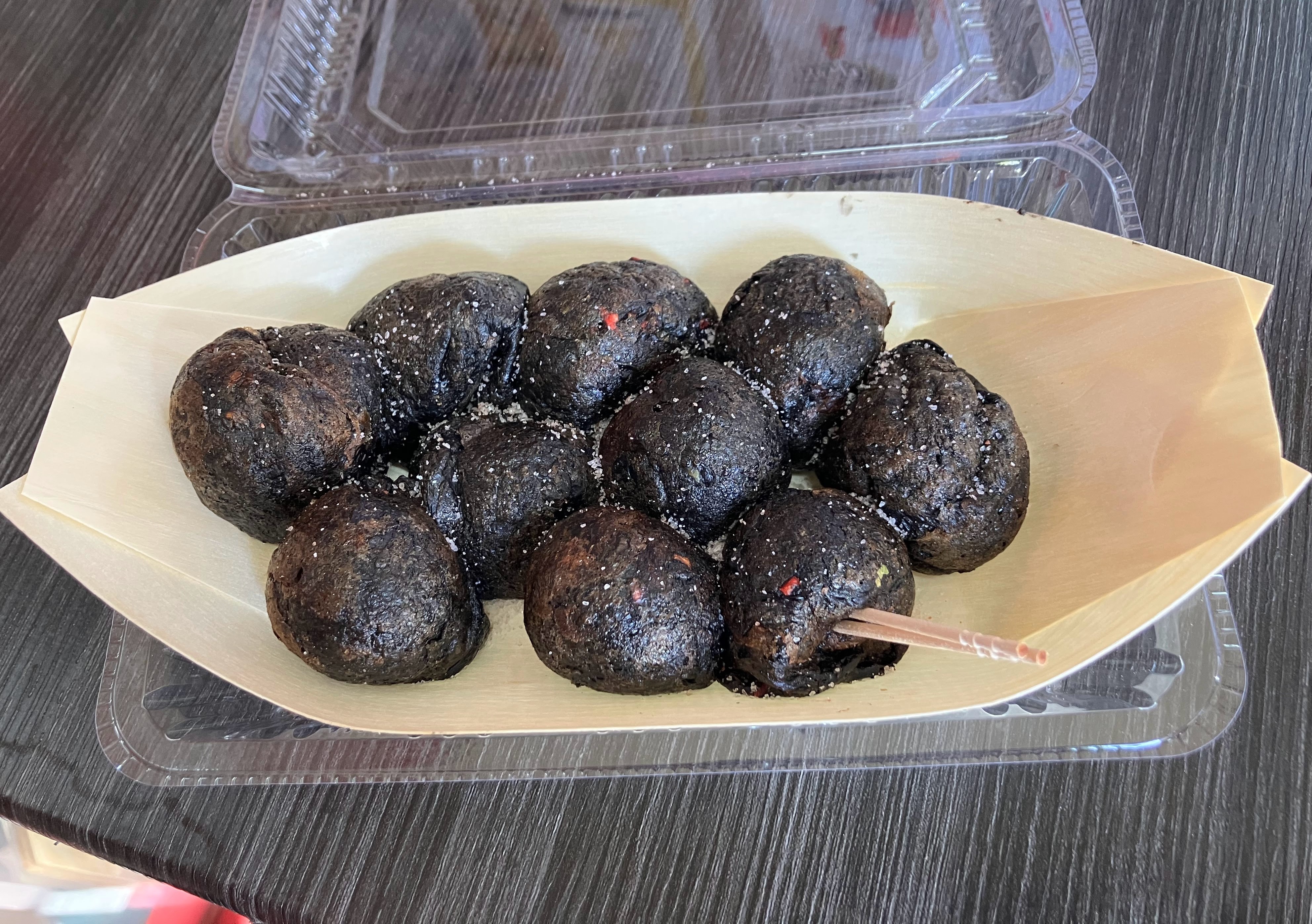 おすすめ近郊店☆たこ焼き菜々さん～名物『イカさま焼き』（徒歩1分）