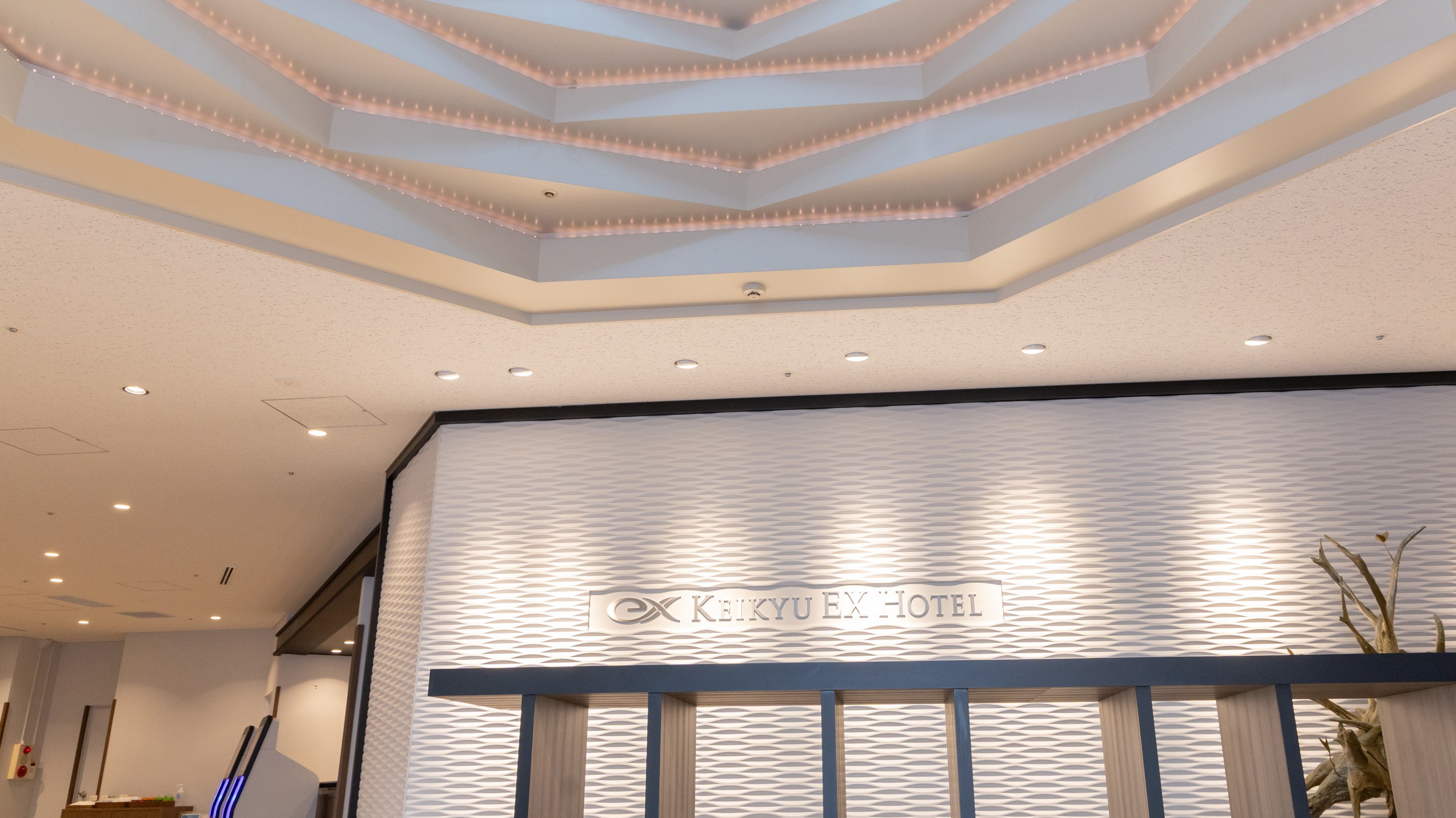 【ロビー】エントランス