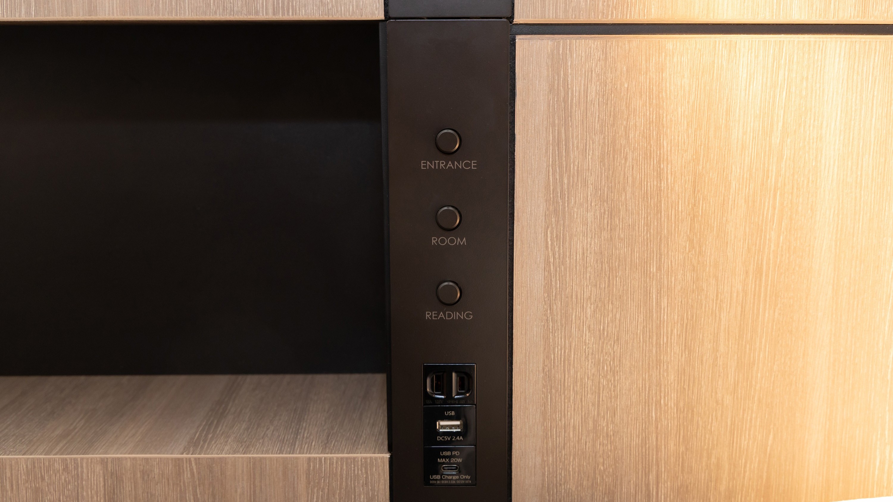 【EXセミダブル】ベッドサイド