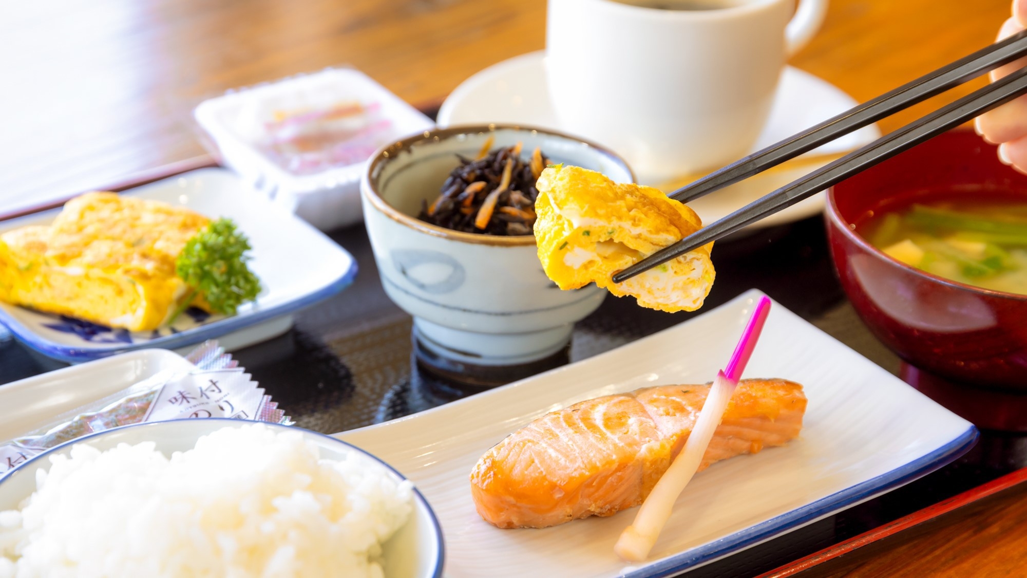 【学割】学生証提示で1泊朝食付き全日程10，000円！さらに３つのお得な特典付き♪