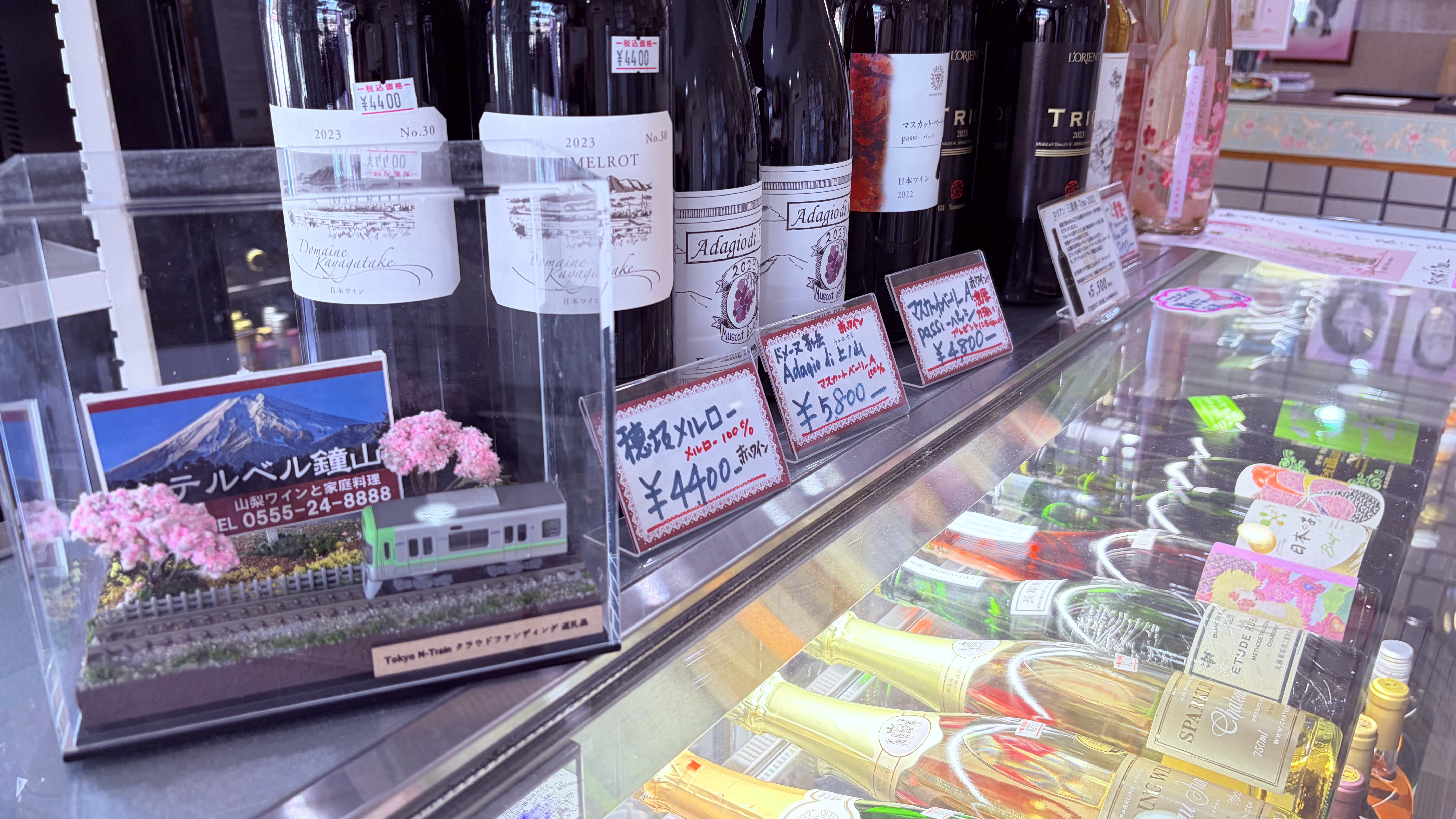 山梨ワイン売店コーナー