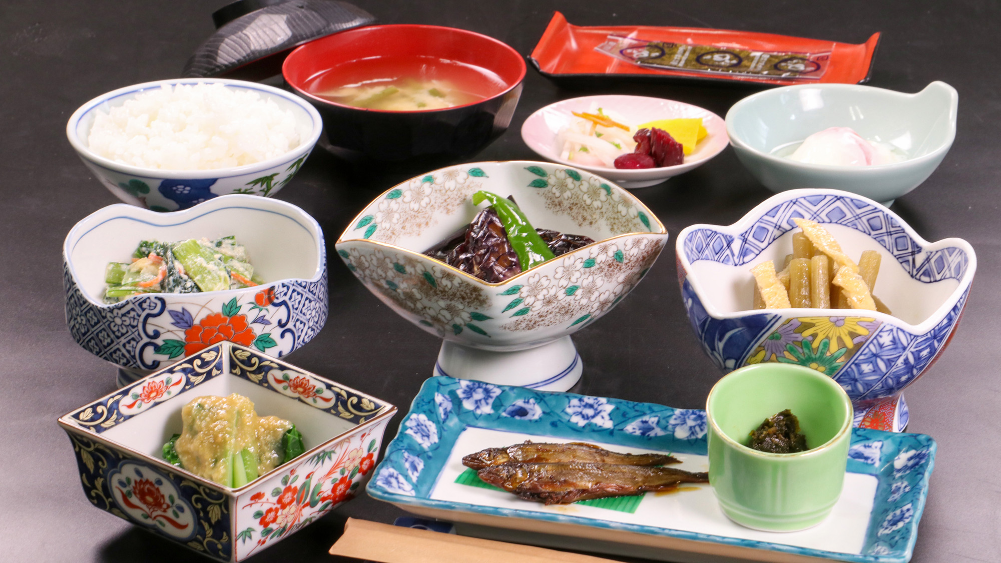 #ご朝食一例　体に優しい山里の朝ごはんで、爽やかな一日をお迎えください