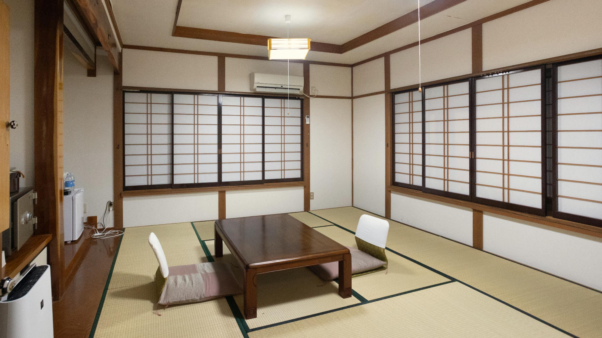 【本館・和室１１畳】洗面トイレ付