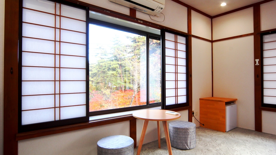 【客室】別邸洋室一例。洗練された空間で和と洋が調和します。