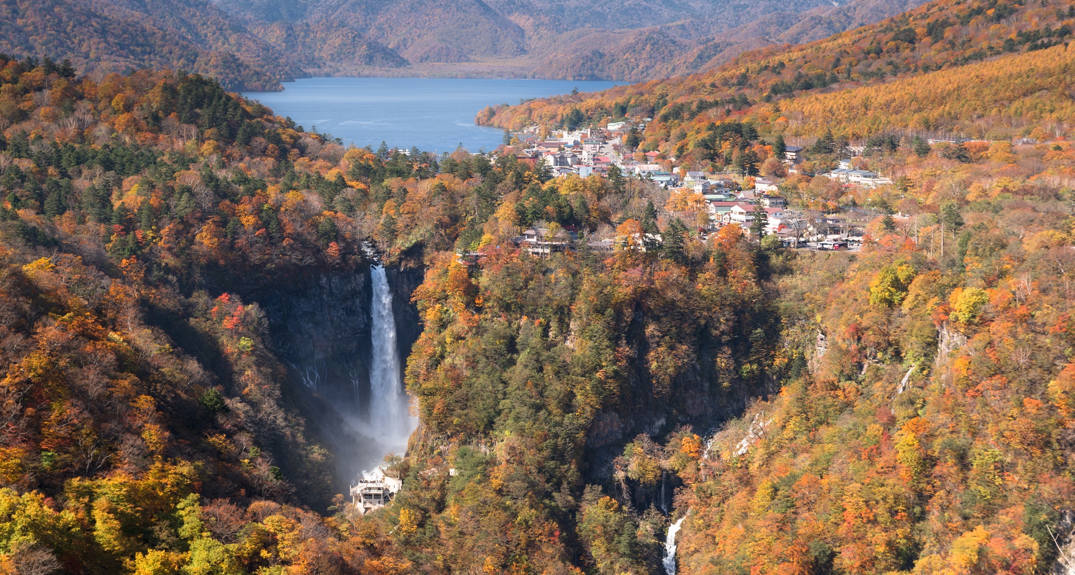 *【秋】華厳の滝│日光の紅葉