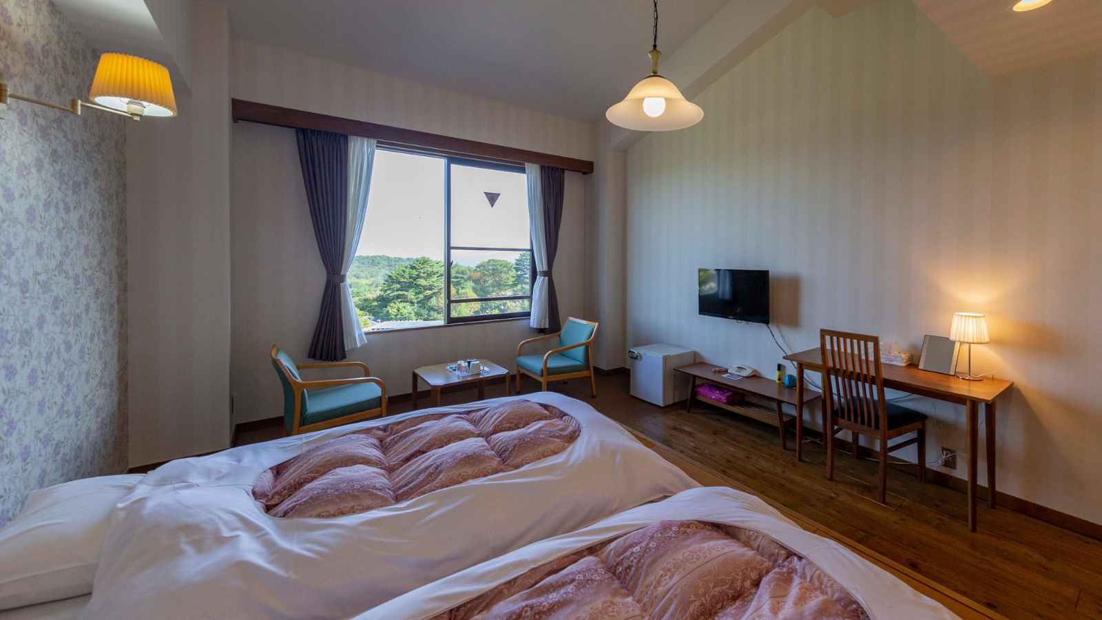 洋室和ツインベッド一例