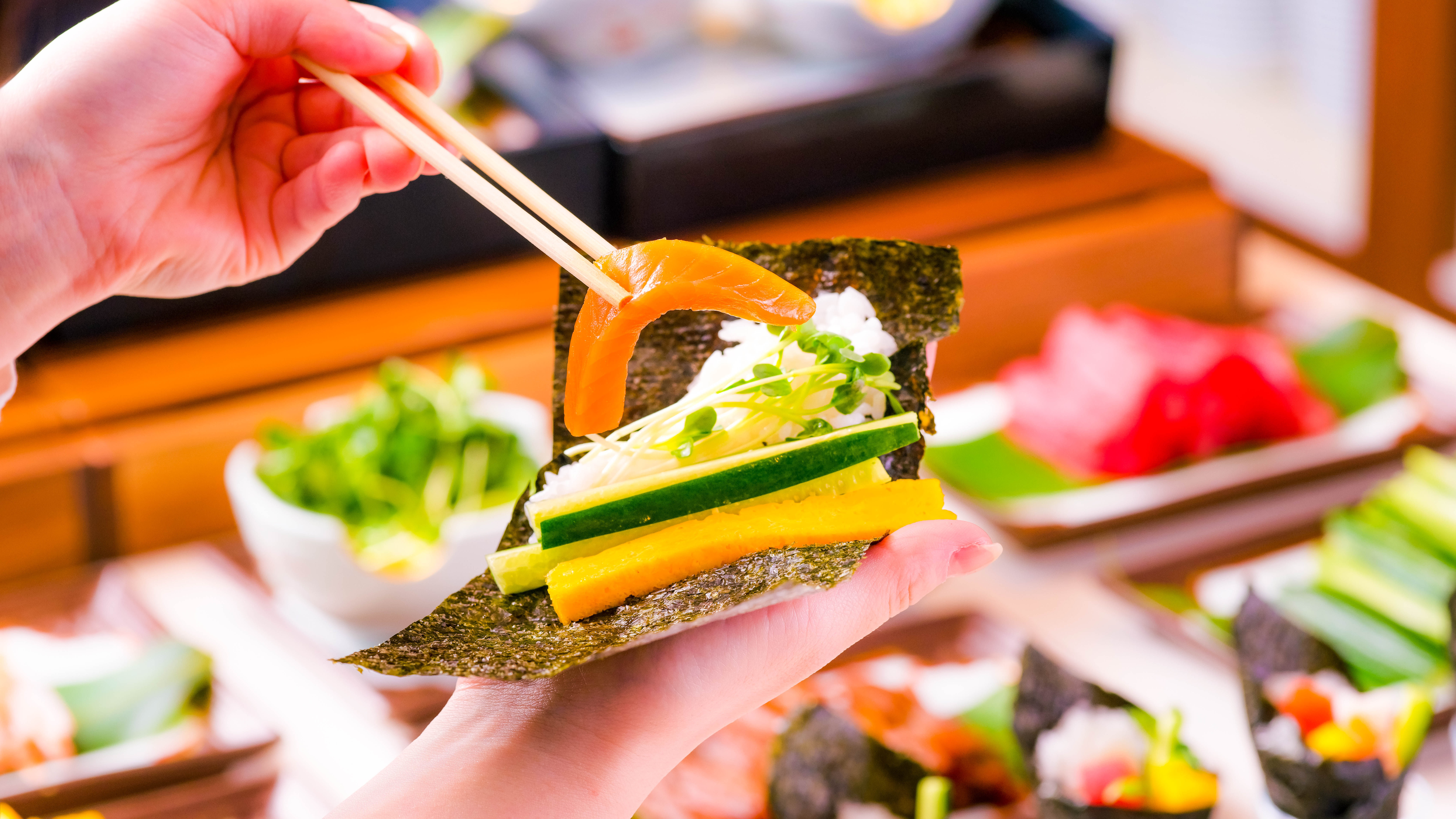 春限定『彩り手巻き寿司』