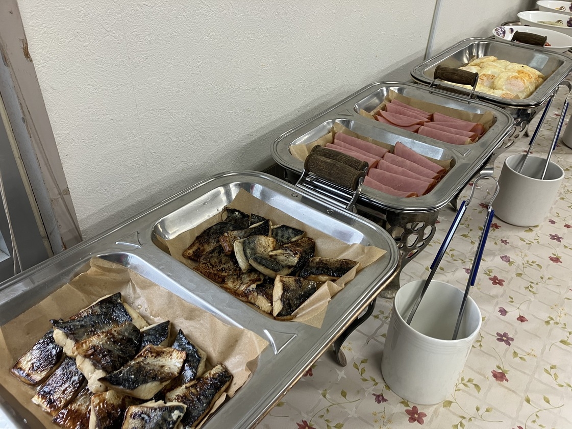 【朝食券付きプラン】☆天然温泉入り放題☆１１時チェックアウト♪ 　