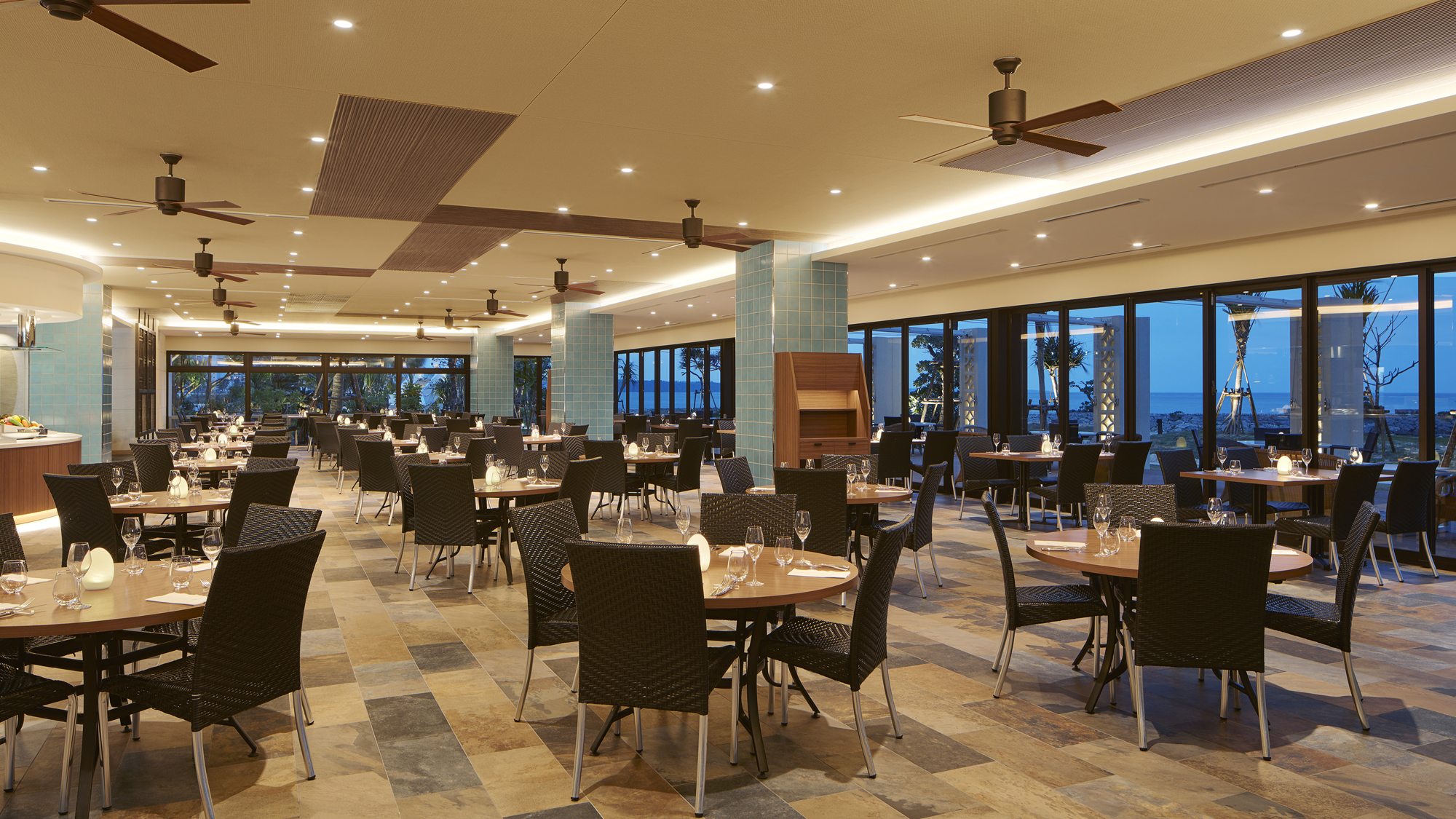 Sheraton Okinawa Sunmarina Resort(レストラン・食事)