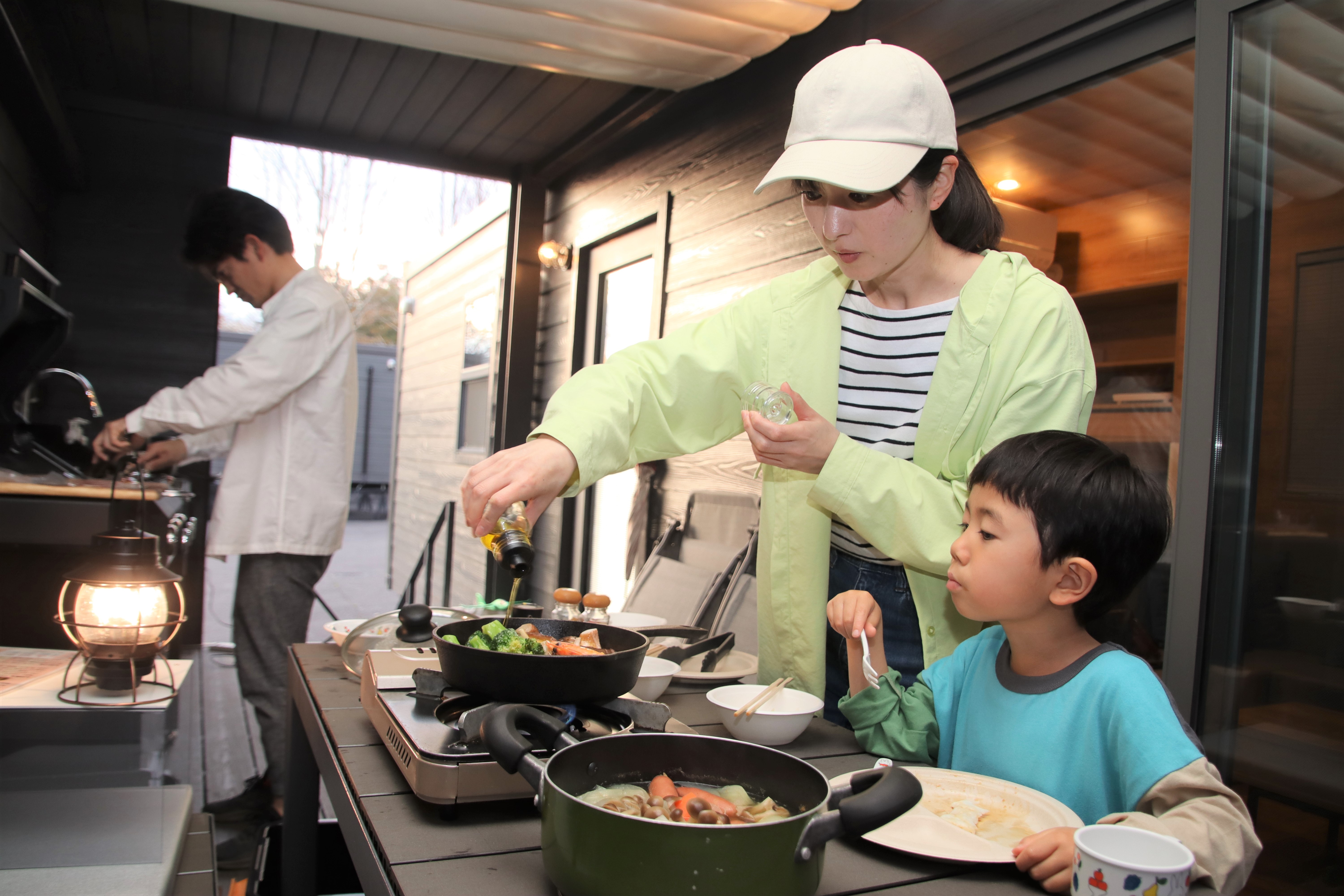 スタイリッシュグランピングキャビン グランピングBBQディナー 