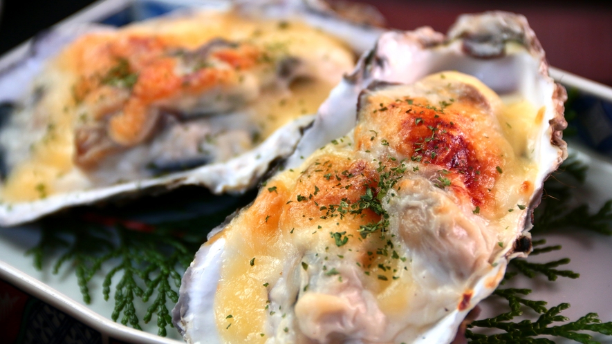 【牡蠣フルコース】牡蠣グラタンは牡蠣のジューシーな旨みが口の中に広がります♪
