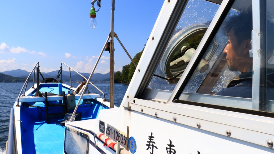 【西中渡船】久美浜湾の釣場まで送迎いたします！釣り場までは5-6分です