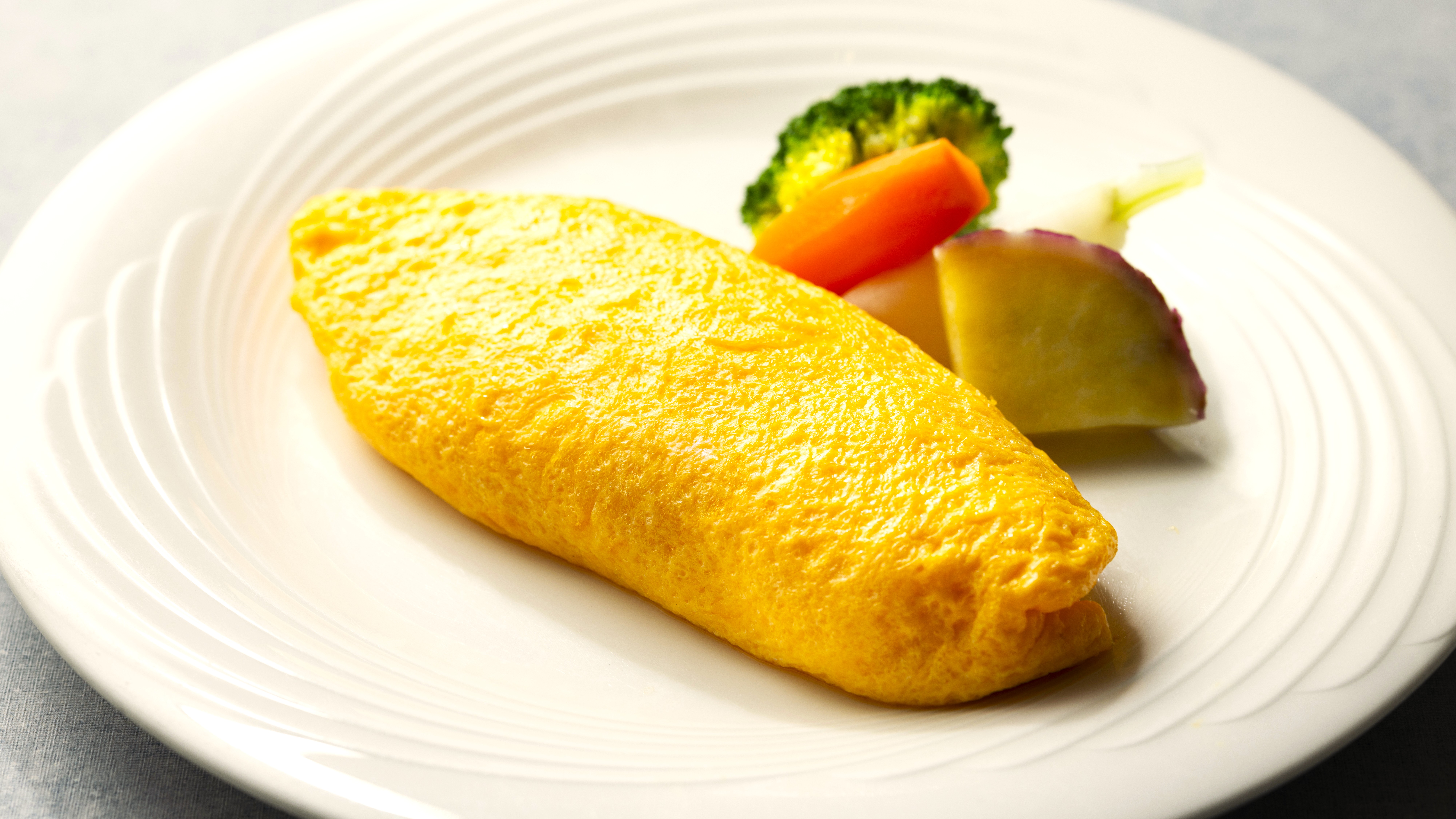 ■　朝食メニュー例　オムレツ　■　