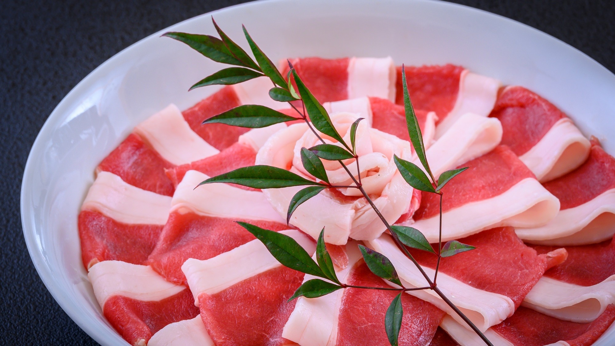 【ぼたん鍋】冬限定「因州しし肉」ぼたん鍋〇極上おもてなし鍋と天然温泉で寒い冬もほっこり元気〇1泊2食